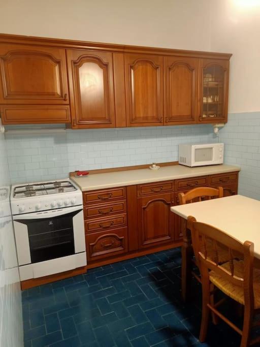 Appartamento Zona Centro Foce Genova Esterno foto